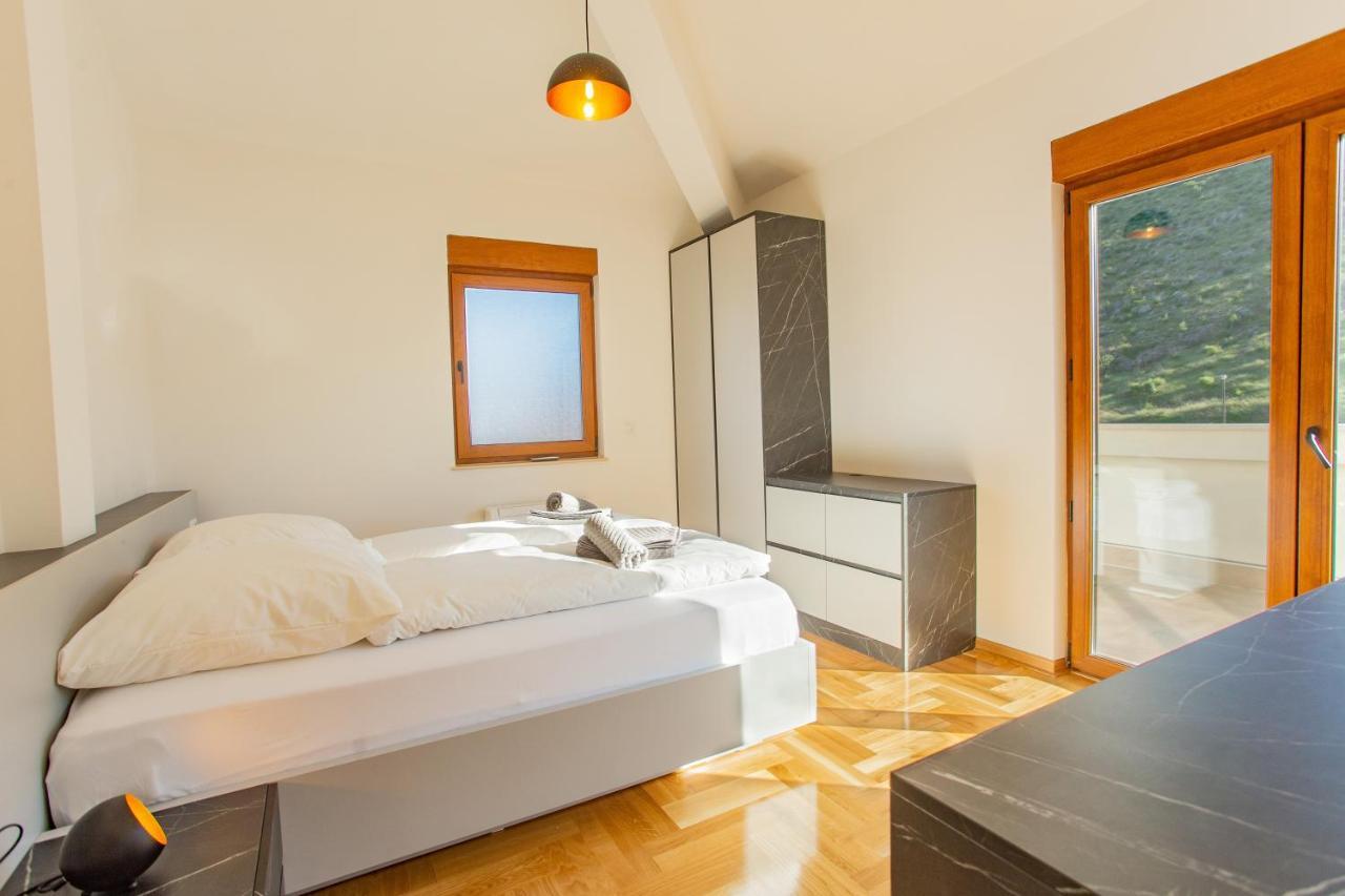 Apartment Exclusive Penthouse Old Town With Sauna And Jacuzzi *