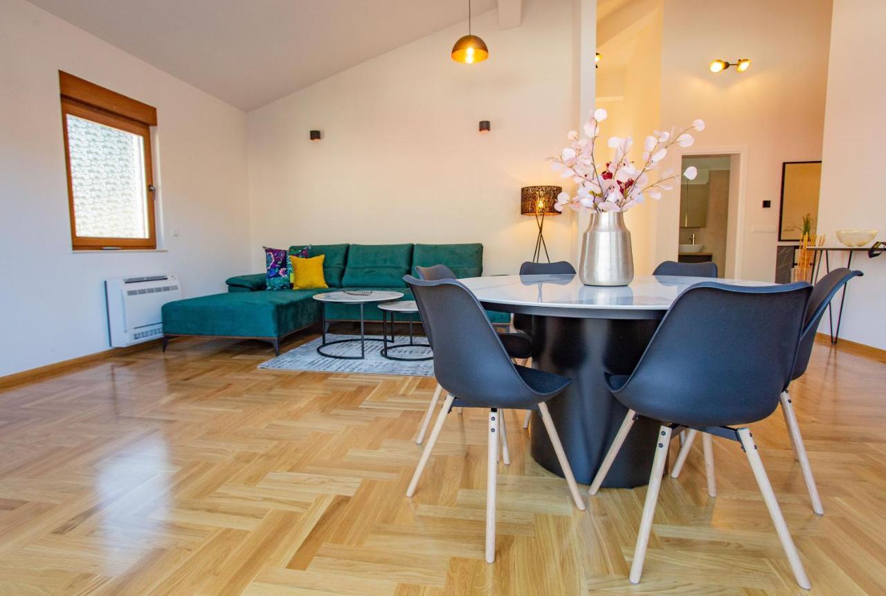 Exclusive Penthouse Old Town With Sauna And Jacuzzi Apartment *